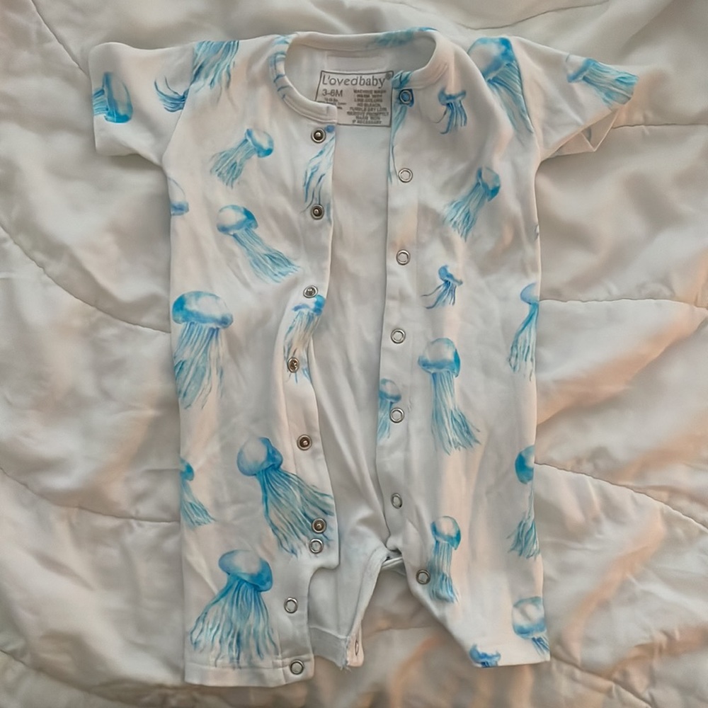 L’ovedbaby jellyfish short sleeve button shorty romper
